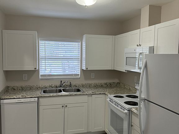 2nd image of 27601 S View Dr #159