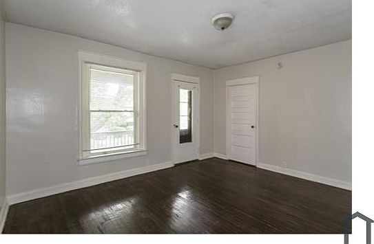 4th image of 3919 Norledge Ave #2W