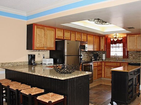 2nd image of 131 Bluff View Dr APT 301