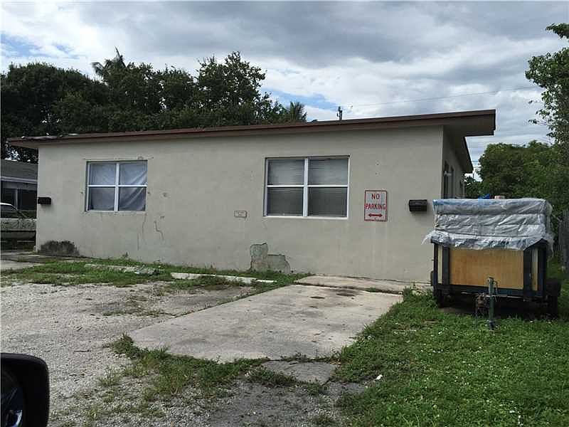 2nd image of 1711-1713 NW 7 St