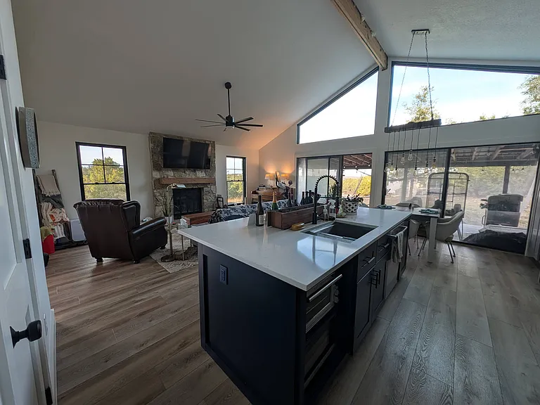 306 Deer Creek Cir — Photo 5