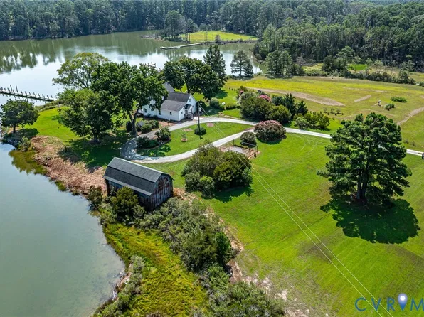 157 Hazzard Ln, Lancaster, VA 22503