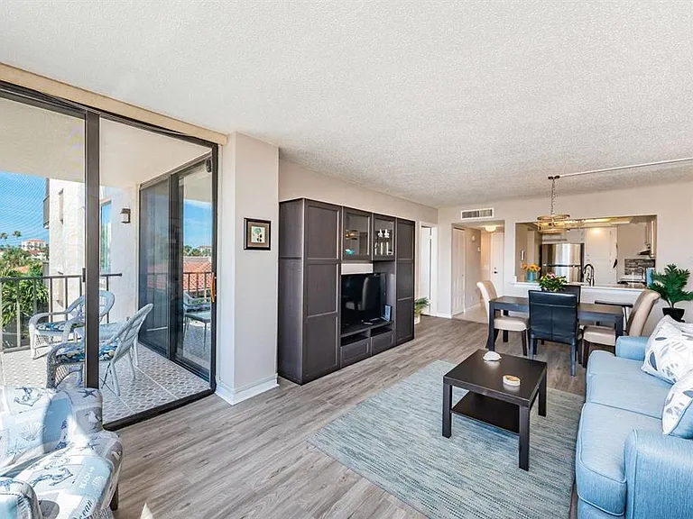 6219 Palma Del Mar Blvd S #305 — Photo 7