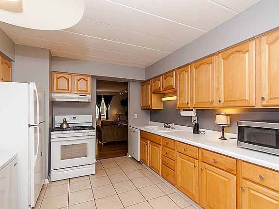 5th image of 248 S Marion St APT 101