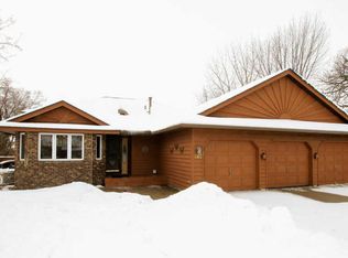 1367 Westwood Rd NW, Hutchinson, MN 55350