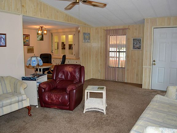 2nd image of 138 E Plantation Blvd