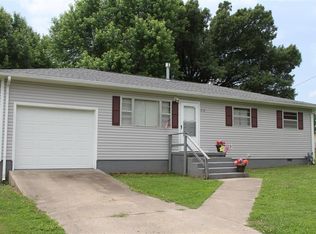 218 W Garner St, Goodman, MO 64843