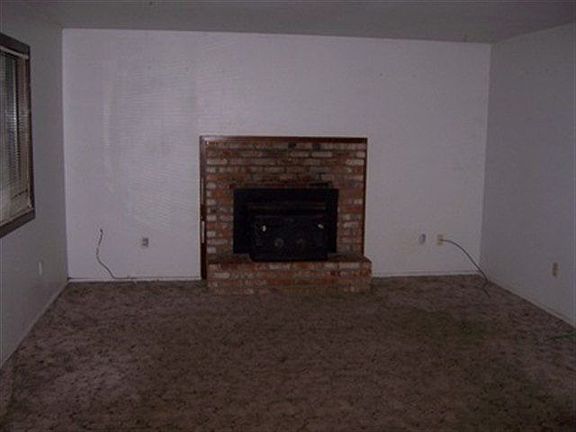 4th image of 135 Mason Ct