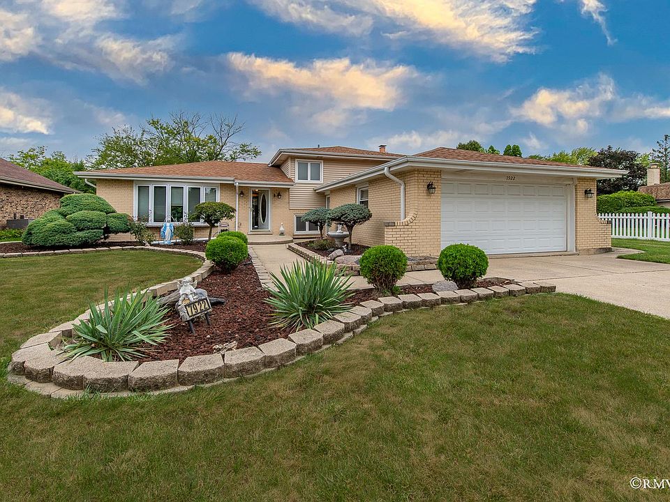 1st image of 7922 Farmingdale Dr