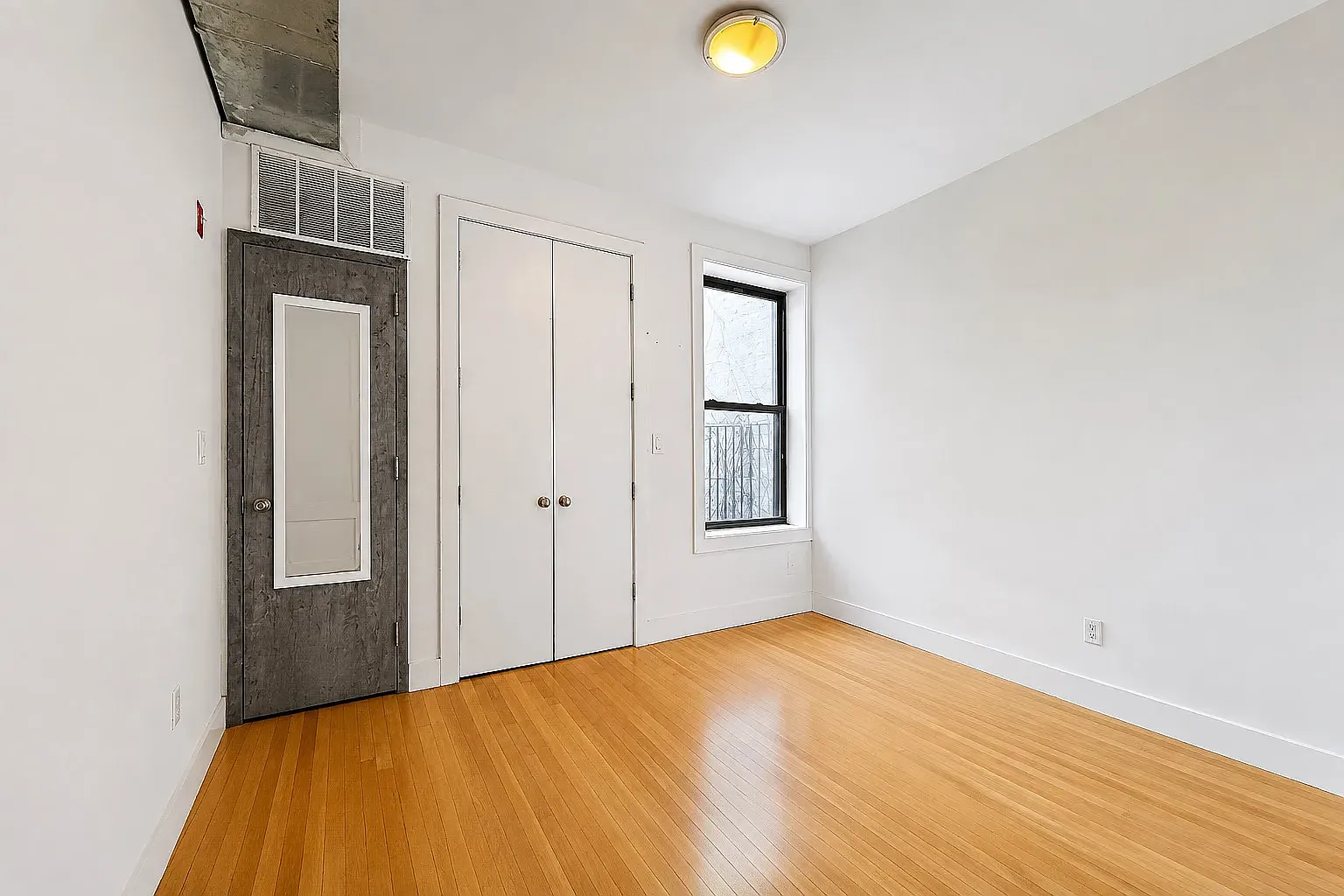 375 Chauncey Street — Photo 2