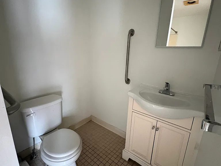 2 Crandall St #1-6 — Photo 9