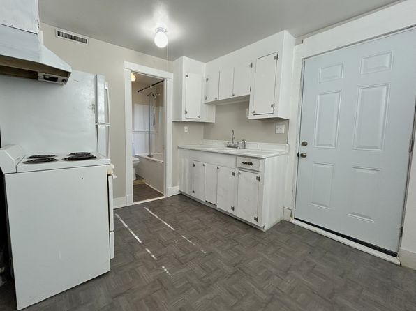 117 E Glenwood Ave #3
