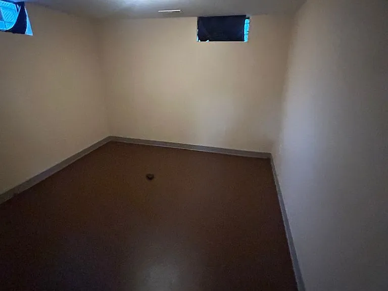 2277 Jennings St — Photo 13