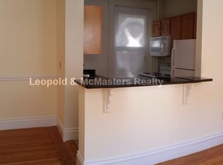 24 Queensberry St #D40, Boston, MA 02215