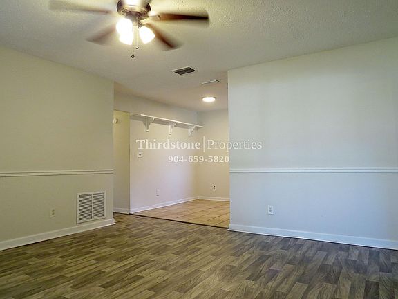 4th image of 1054 La Marche Dr