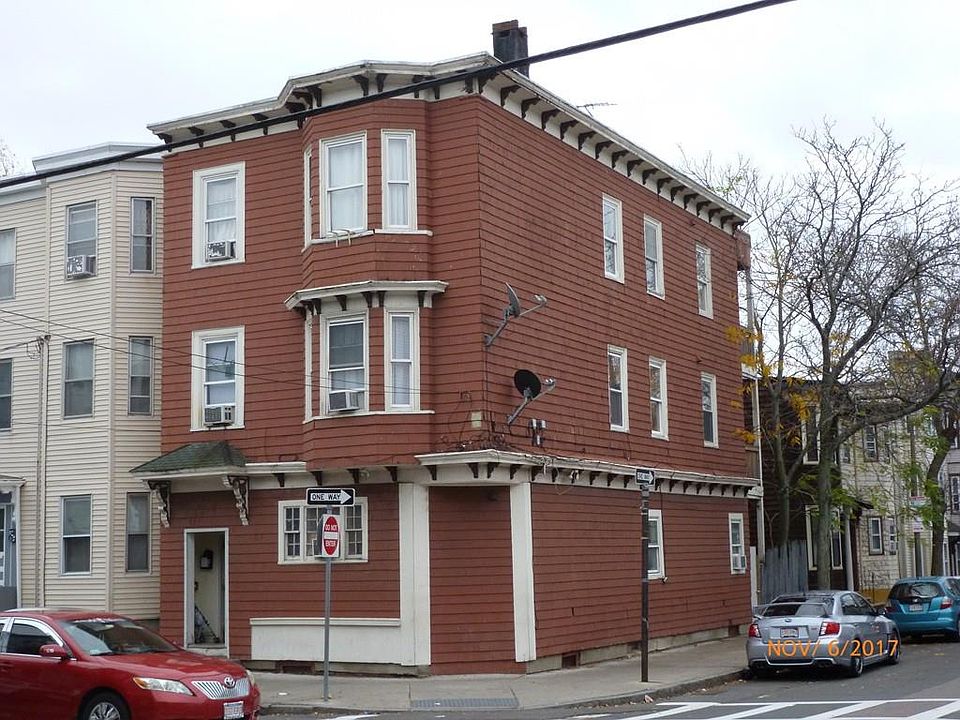 1st image of 301 Saratoga St