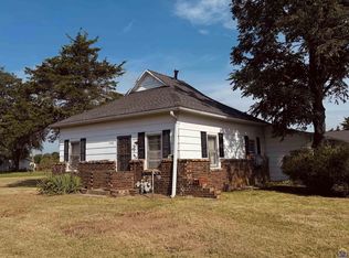 1346 E Laing St, Osage City, KS 66523