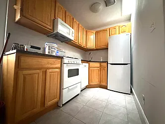 320 West 105th Street, #5B