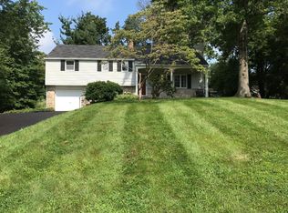 220 Lower Valley Rd, North Wales, PA 19454