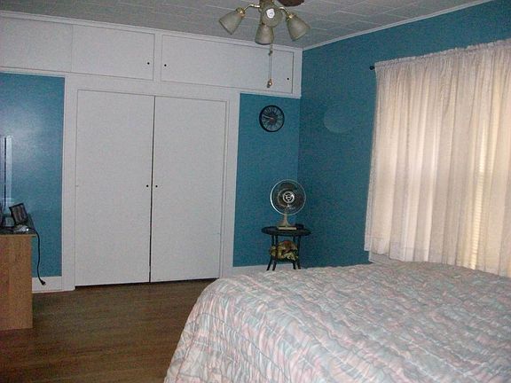 5th image of 1102 N 5th St