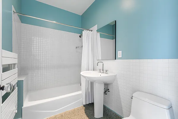 Sold by Compass | media 10