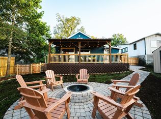 305 W Oklahoma St, Branson, MO 65616