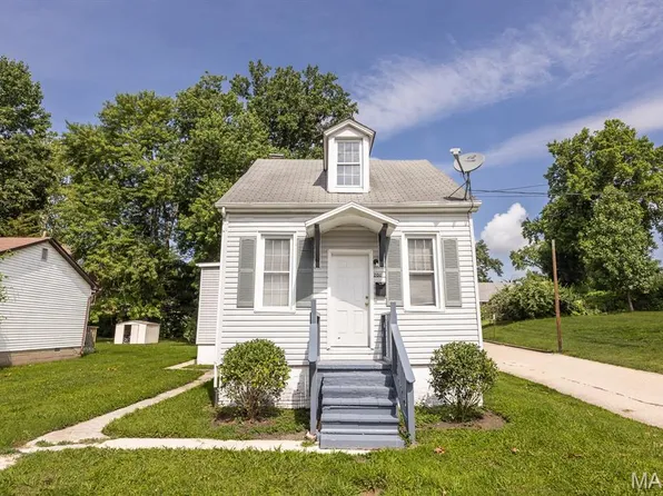 201 S 10th St, Belleville, IL 62220