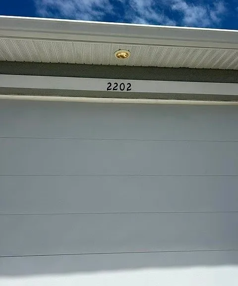2202 Haviland Ave S — Photo 2