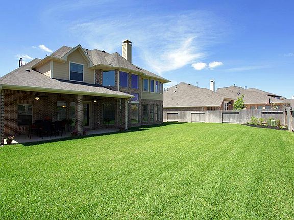 2nd image of 26806 Wolfs Hill Ln