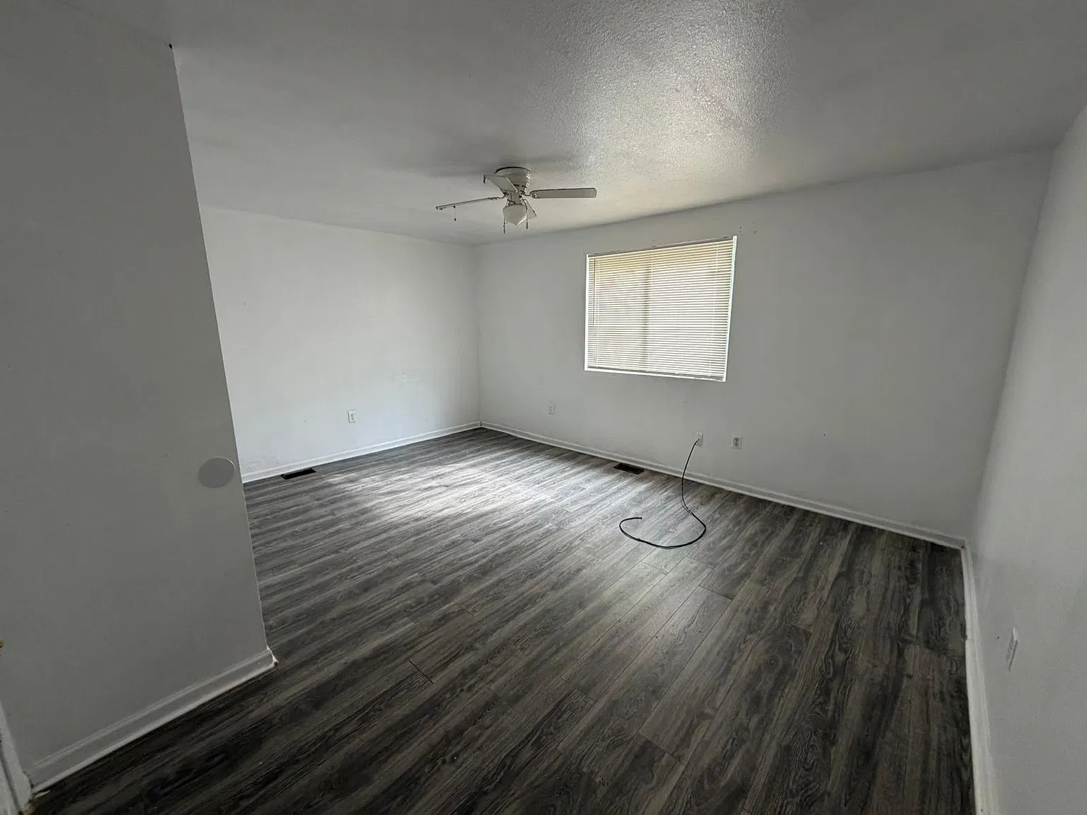 2 bed, 898 sqft, $1,025 — Photo 4
