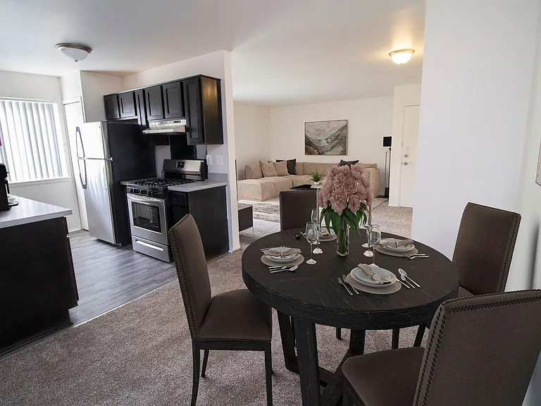 Novi Ridge Apartments — Photo 14