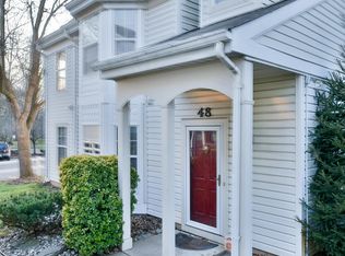 48 Tulip Ln, Freehold, NJ 07728