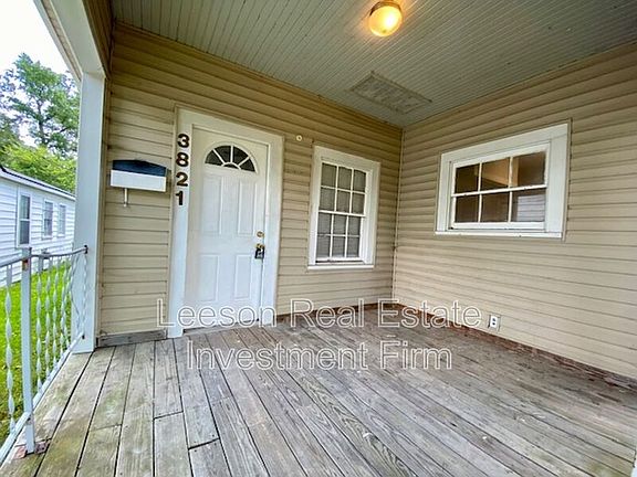 2nd image of 3821 Richmond Ave