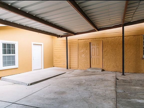 2nd image of 906 NW 14th St #1A