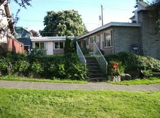 Experience the best of Seattle living at 2111 N 63rd in the sought out neighborhood of Greenlake!, Seattle, WA 98103