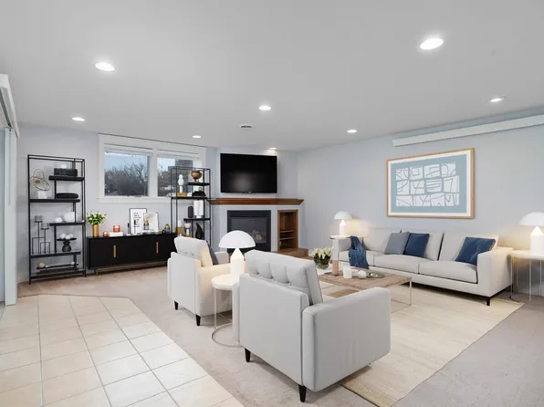 3615 13th St SW, Minot, ND 58701