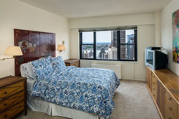 Sold by Stribling | media 3