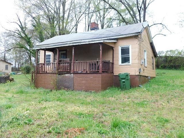 2nd image of 206 Westview Dr