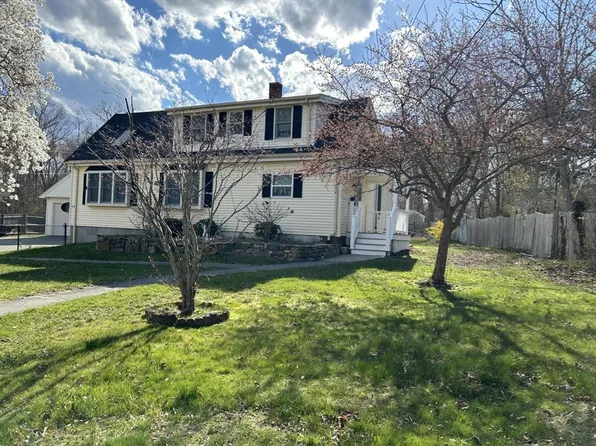 410 Beulah St, Whitman, MA 02382