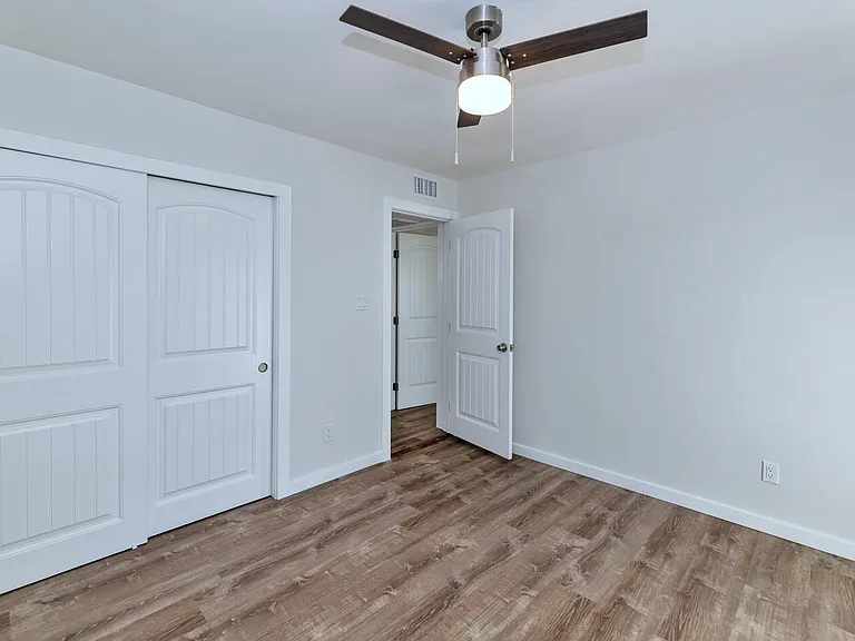 7602 E Polk St #101 — Photo 18