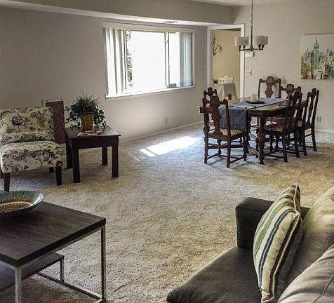 5th image of 171 Court Dr APT 203