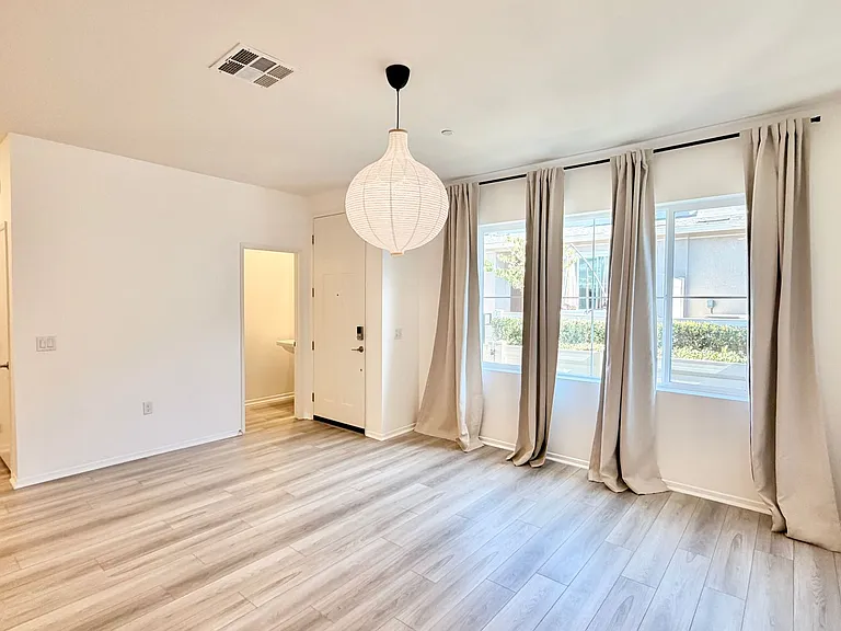 320 Citrine Trl — Photo 4