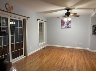 7 W Church St, Mansfield, MA 02048