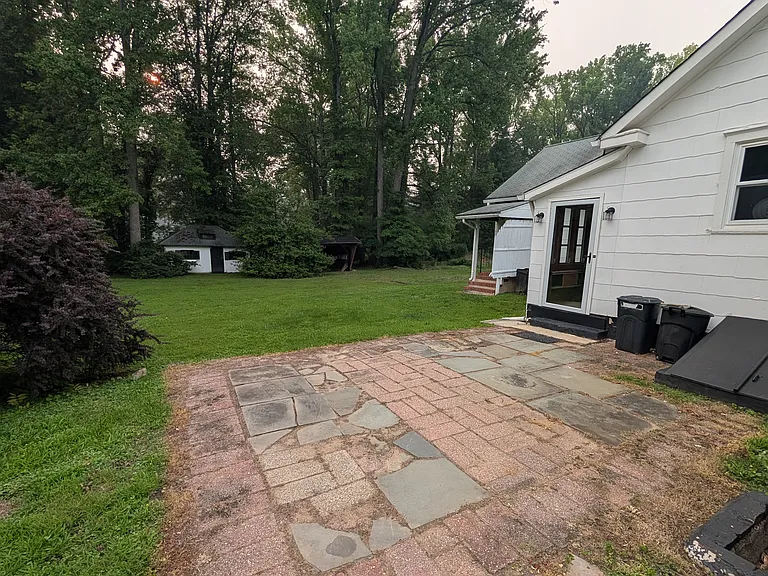 52 Scott Ave #A — Photo 3