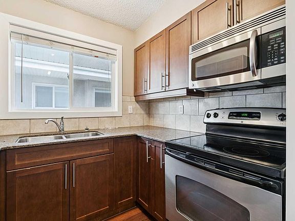 5th image of 605 67th Ave SW #4