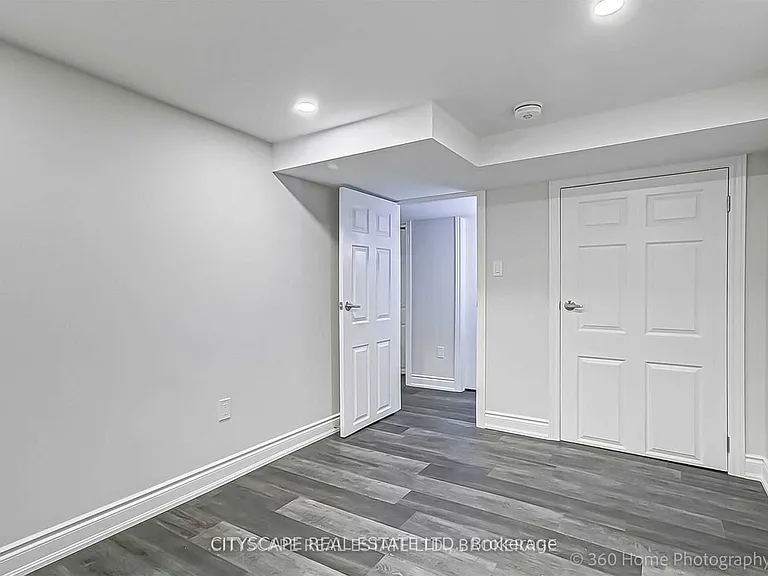 176 Wellesworth Dr #BASEMENT — Photo 18