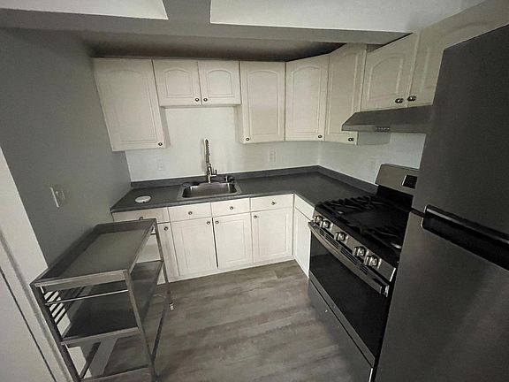 4th image of 263 Kingston Ave #2