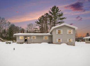 18689 W Spring Lake Rd, Spring Lake, MI 49456