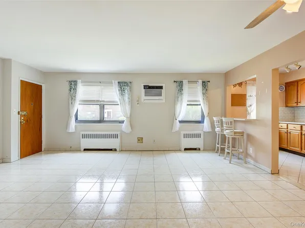 17-04 160th Street #LOWER, Whitestone, NY 11357