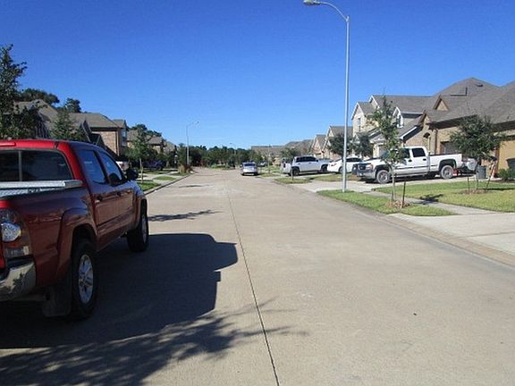 4th image of 6610 Hunters Creek Ln